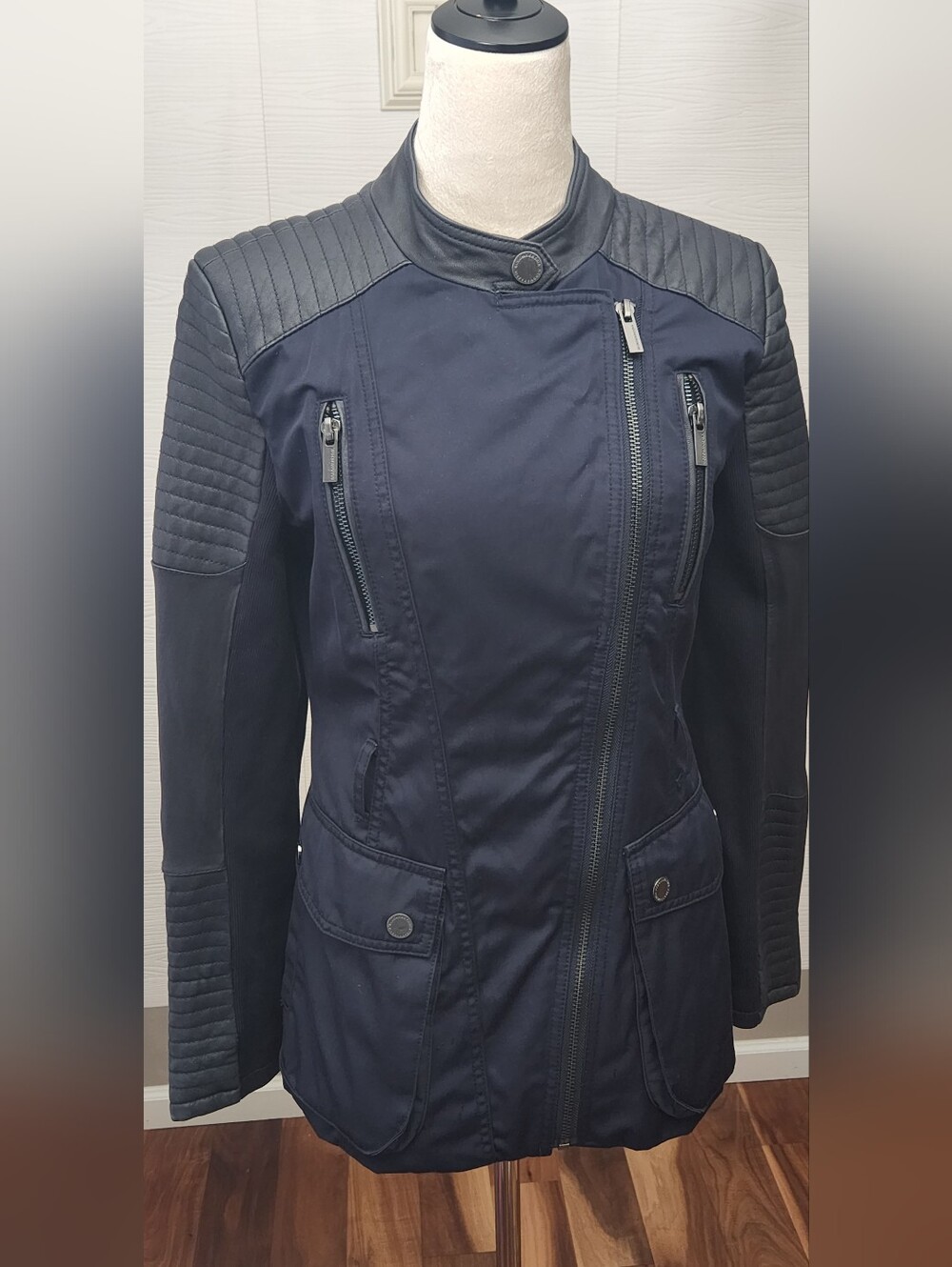BCBGMAXAZRIA Women's Small Navy Blue Moto Jacket Faux Leather Trim Zip
